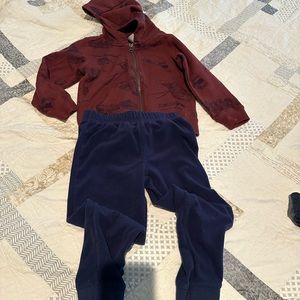 Carter vehicle hoodie and fleece pants